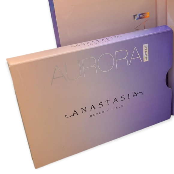Anastasia Beverly Hills Aurora Glow Kit - Picture 13 of 15